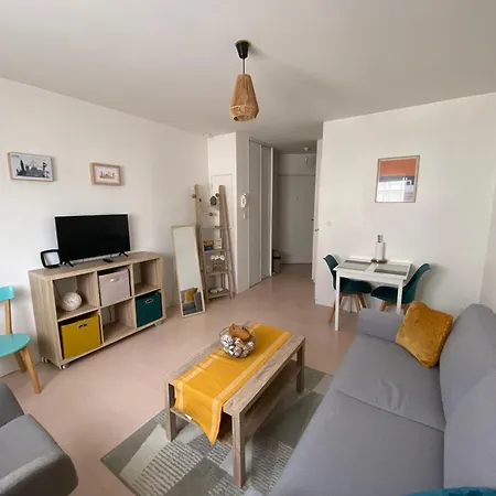 Apartment Hyper Centre Avec Parking Prive