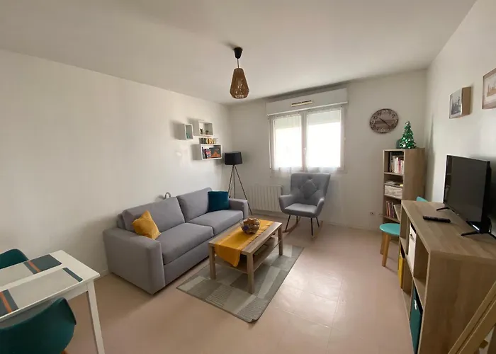 Appartement Hyper Centre Avec Parking Prive