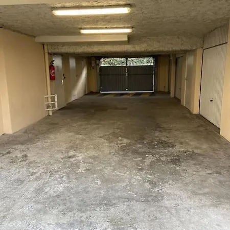 Hyper Centre Avec Parking Prive *